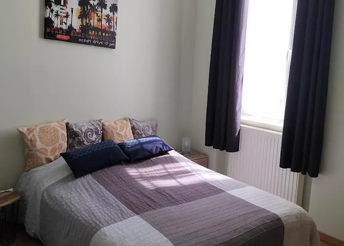 Appartement 4 Personnes Hyper Centre En Vieille Ville Au Pied Des Remparts